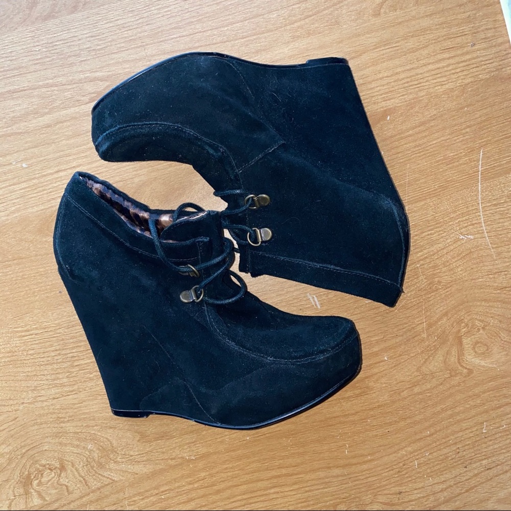 BETSEY JOHNSON platform booties
